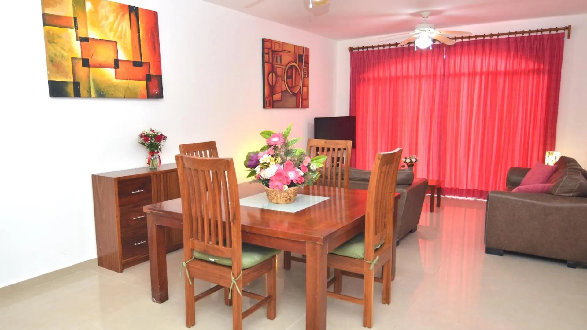 Rinconada Del Mar Apts プレヤデルカーメン アパートホテル