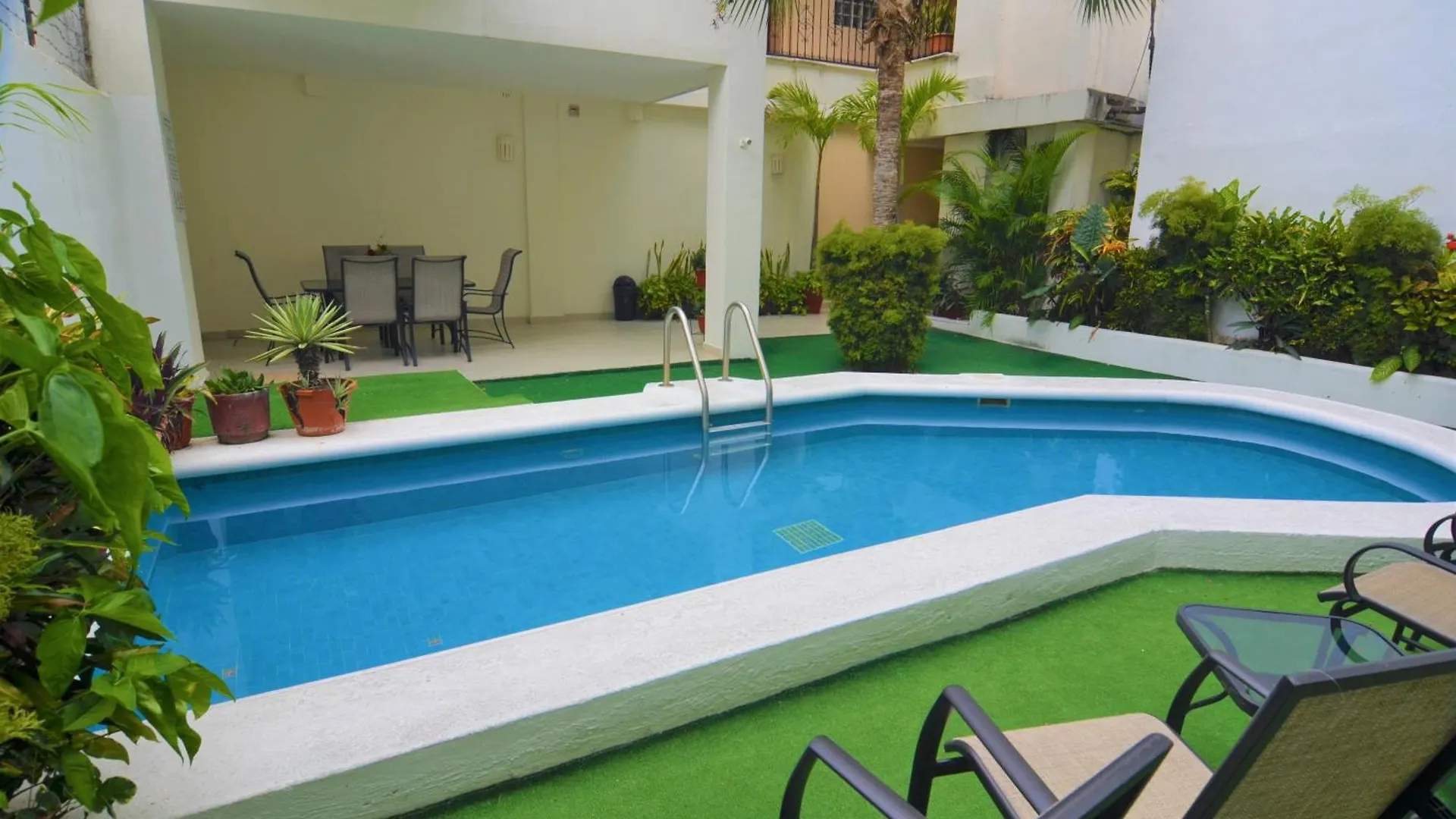 アパートホテル Rinconada Del Mar Apts プレヤデルカーメン メキシコ
