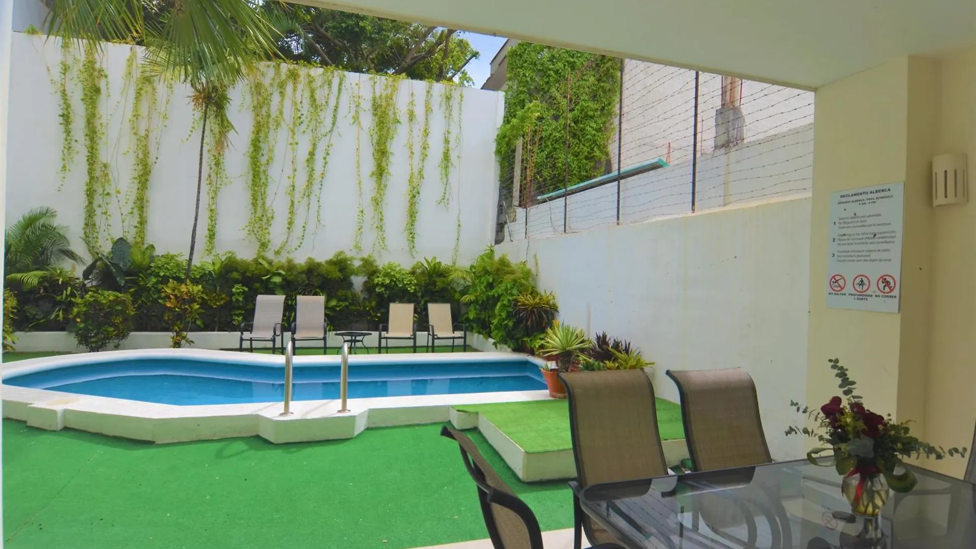 Rinconada Del Mar Apts プレヤデルカーメン