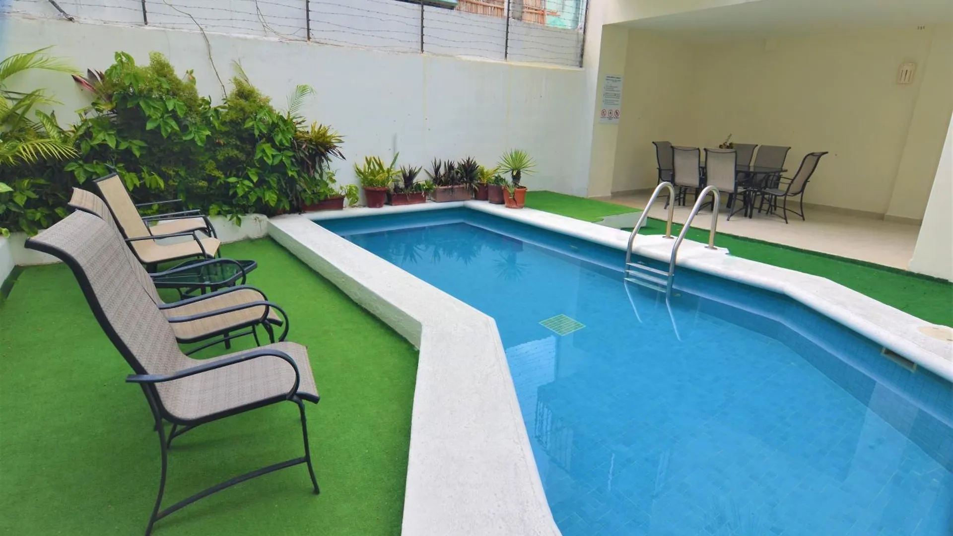 Rinconada Del Mar Apts プレヤデルカーメン